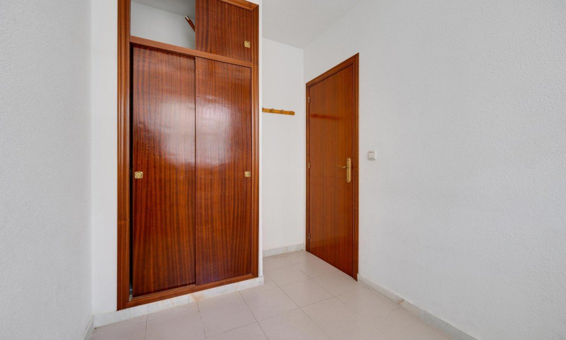 Wiederverkauf - Wohnung -
Torrevieja - La Mata Pueblo