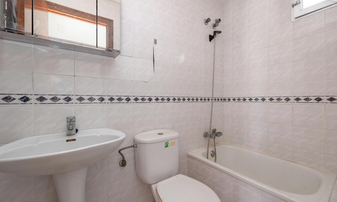 Wiederverkauf - Wohnung -
Torrevieja - La Mata Pueblo
