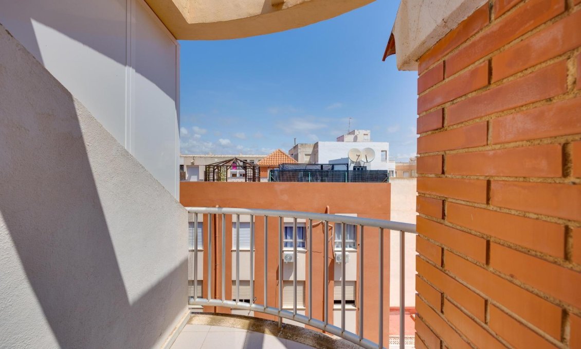 Wiederverkauf - Wohnung -
Torrevieja - La Mata Pueblo