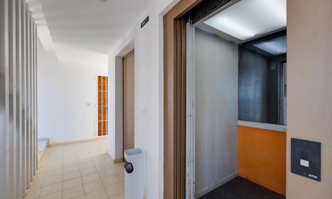 Wiederverkauf - Wohnung -
Torrevieja - La Mata Pueblo