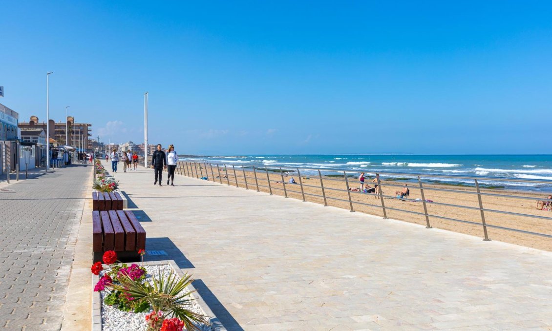 Wiederverkauf - Wohnung -
Torrevieja - La Mata Pueblo
