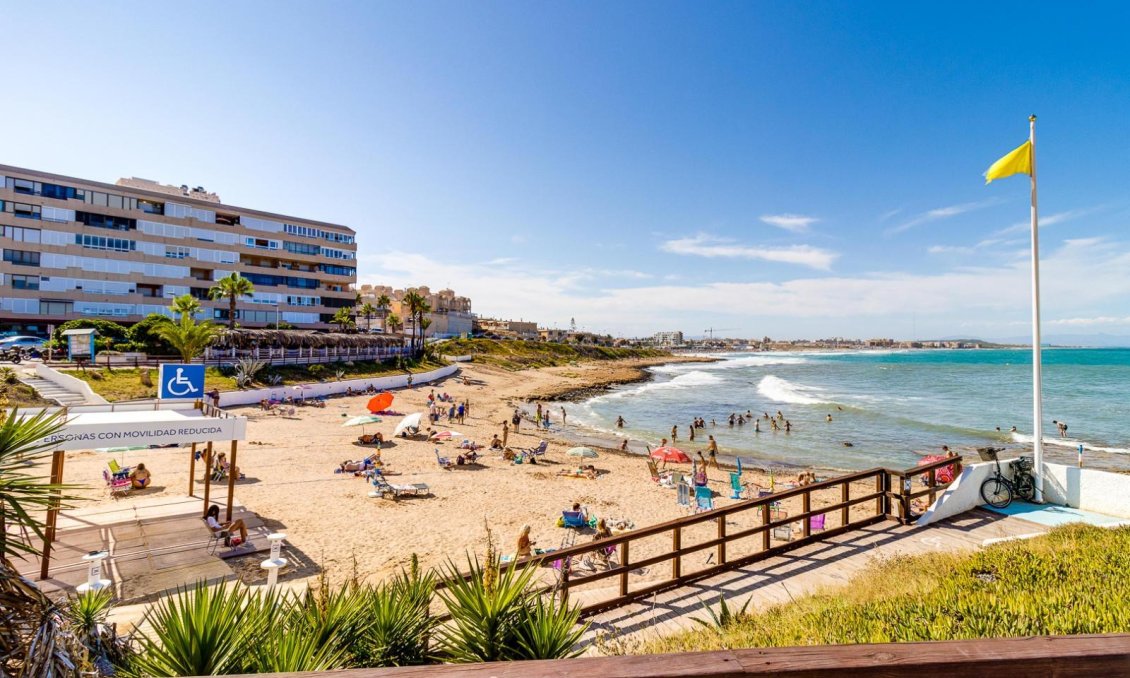 Wiederverkauf - Wohnung -
Torrevieja - La Mata Pueblo