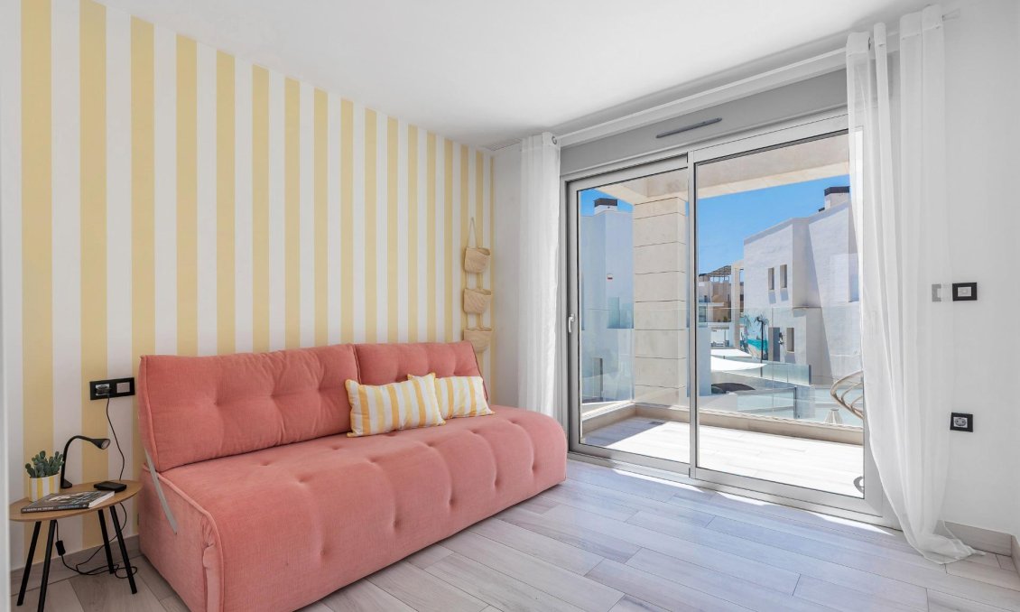 Resale - Villa -
Orihuela Costa - Lomas de Cabo Roig