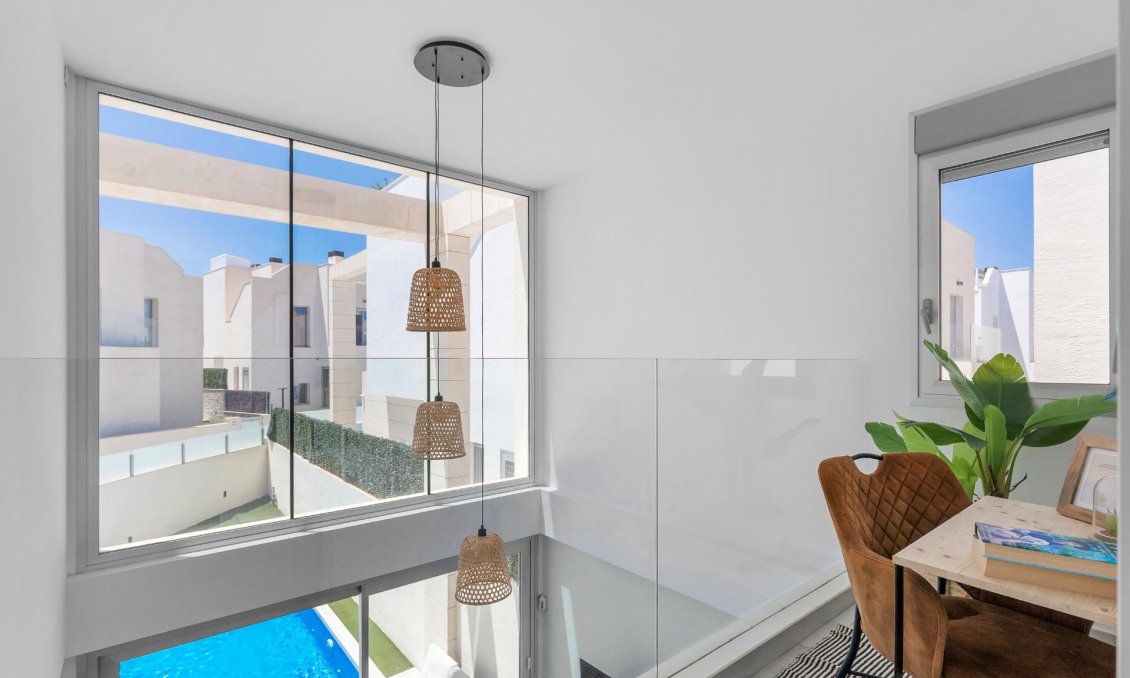 Resale - Villa -
Orihuela Costa - Lomas de Cabo Roig