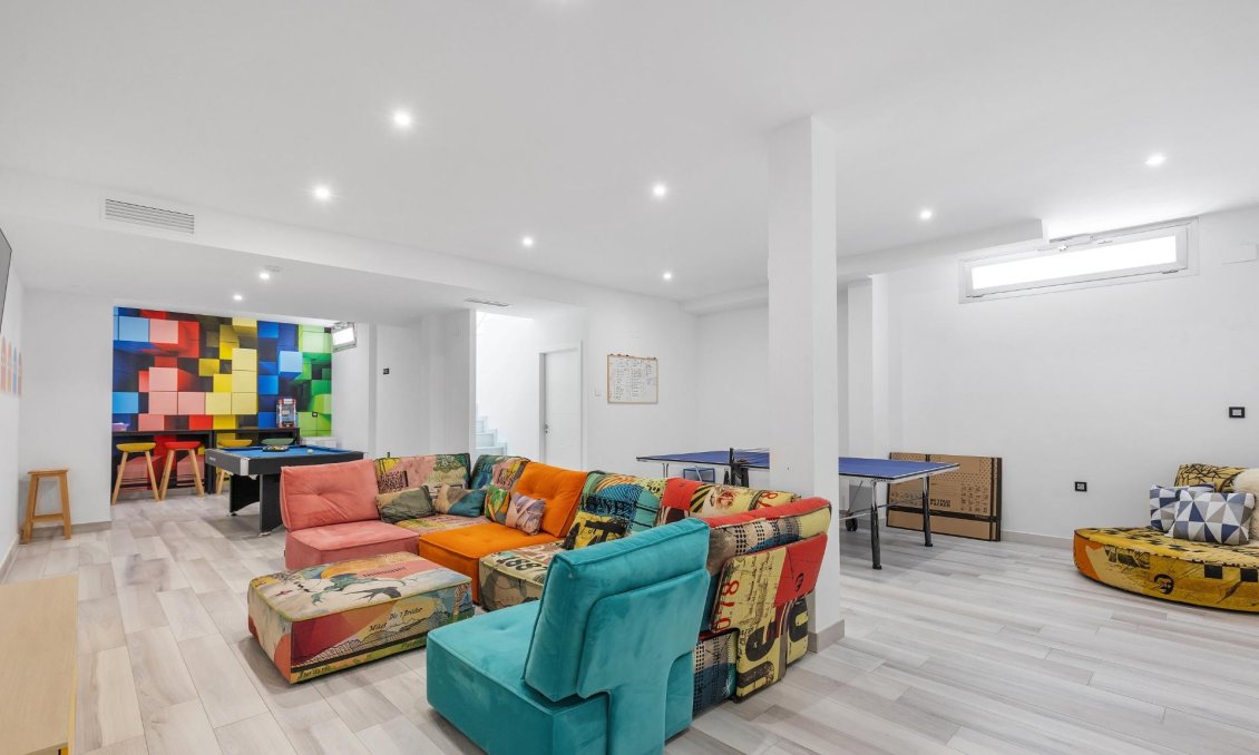 Resale - Villa -
Orihuela Costa - Lomas de Cabo Roig