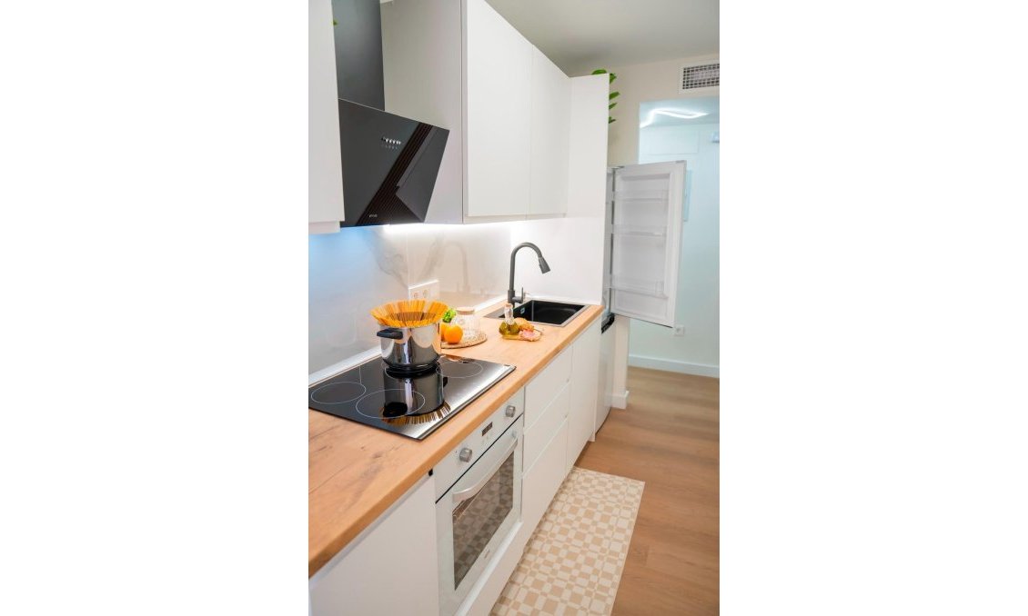 Revânzare - Apartament -
Lo Pagan - Villananitos