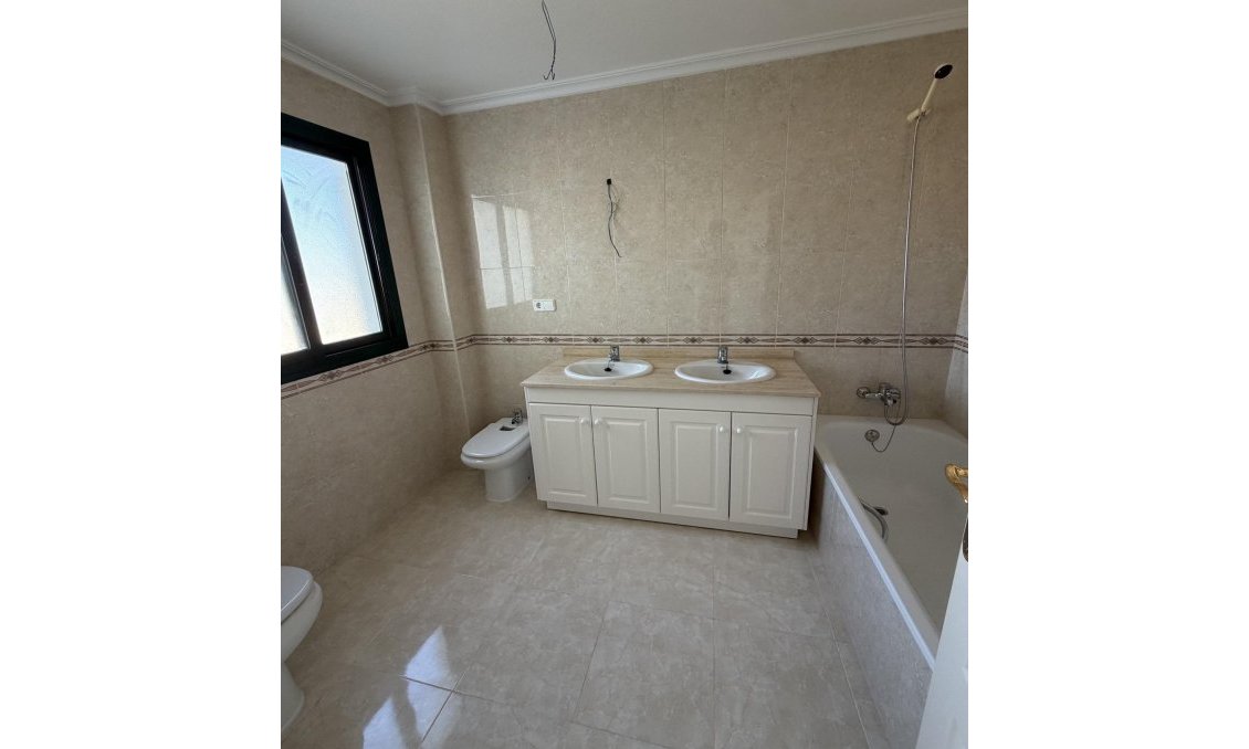 Obra nueva - Apartamento -
Orihuela Costa - Lomas de Campoamor