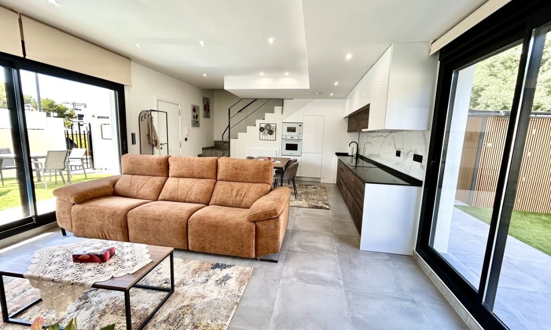 Wiederverkauf - Villa -
Villamartin - Costa Blanca