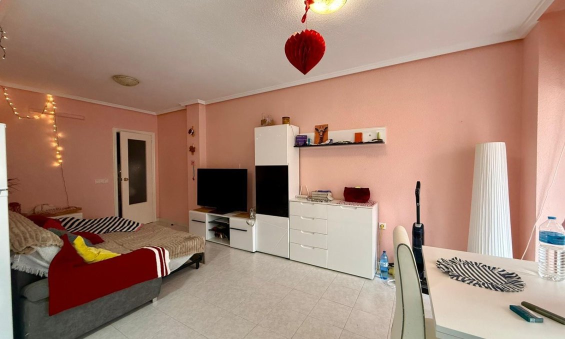Wiederverkauf - Wohnung -
Torrevieja - Centro
