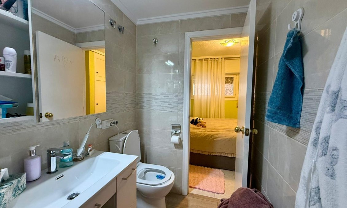 Wiederverkauf - Wohnung -
Torrevieja - Centro