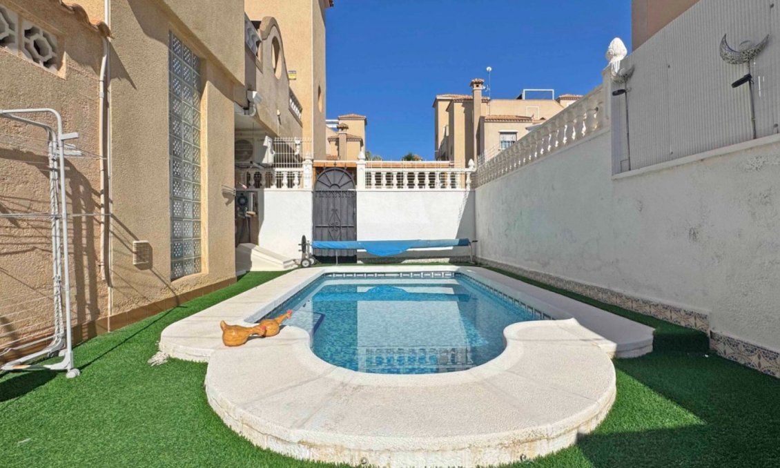 Resale - Townhouse -
Orihuela Costa - Costa Blanca