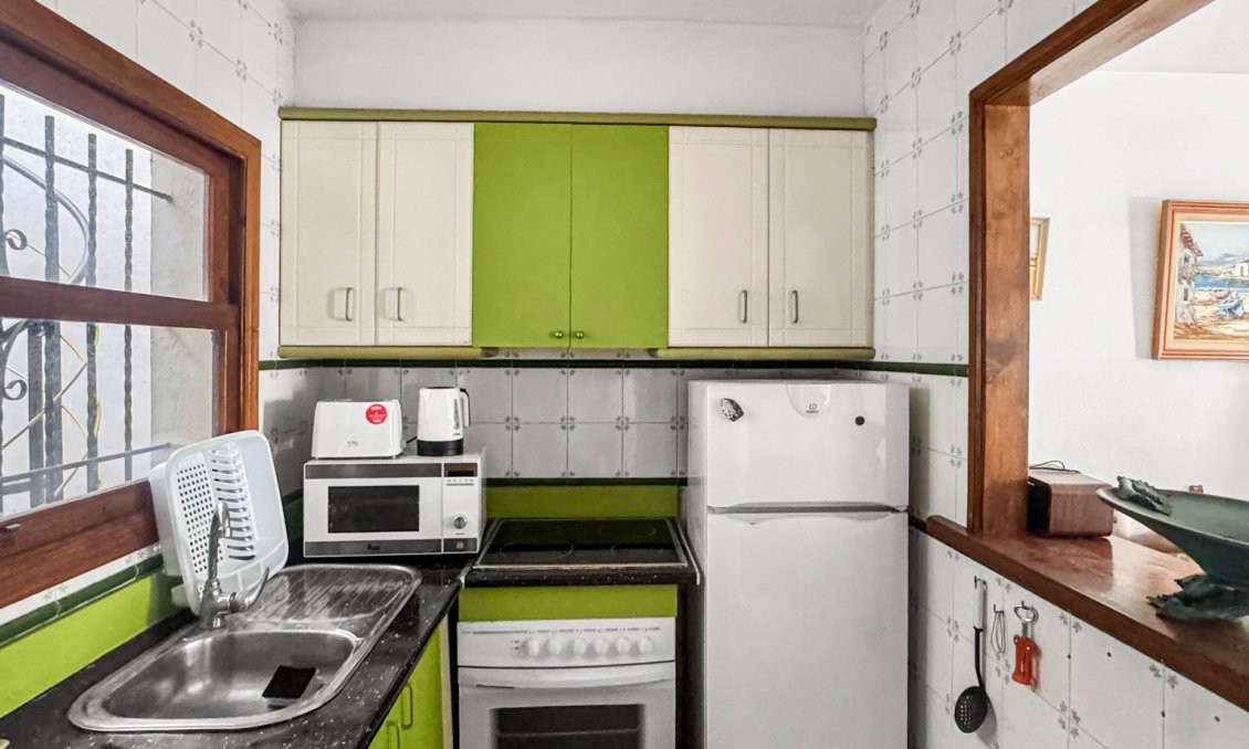 Resale - Bungalow -
Torrevieja - Costa Blanca