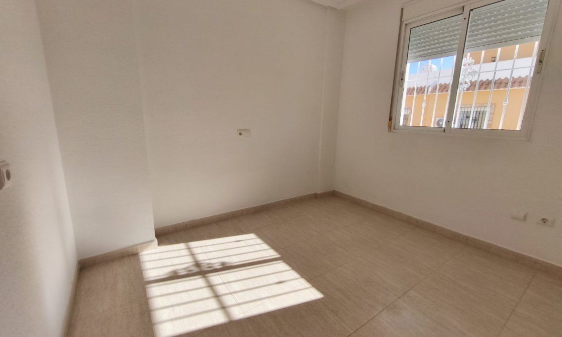 Resale - Townhouse -
Rojales - Inland