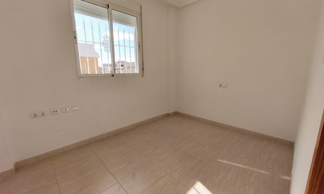Resale - Townhouse -
Rojales - Inland