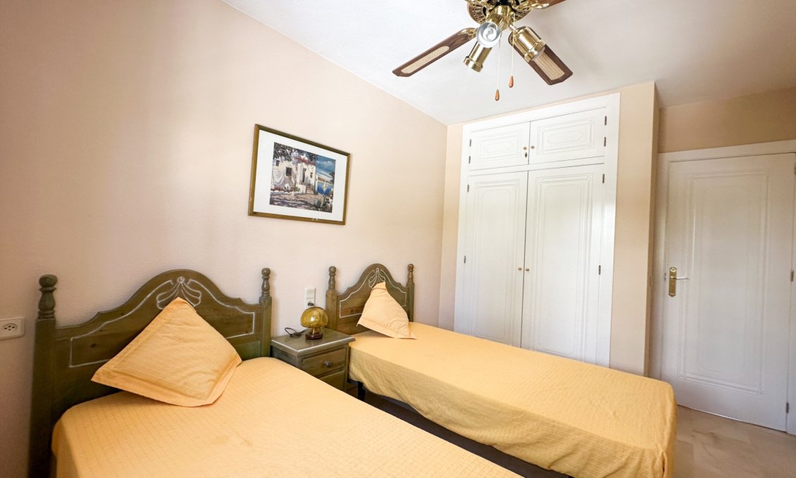 Resale - Townhouse -
Orihuela Costa - Costa Blanca