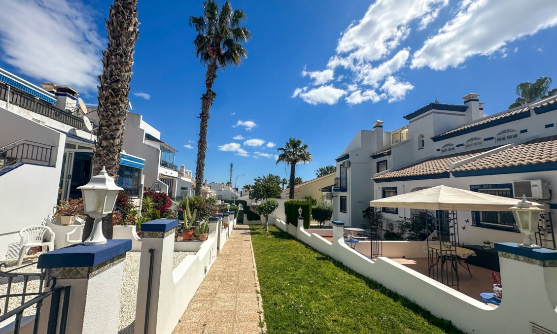 Resale - Townhouse -
Orihuela Costa - Costa Blanca