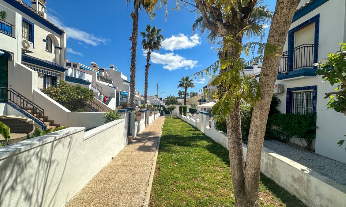 Resale - Townhouse -
Orihuela Costa - Costa Blanca