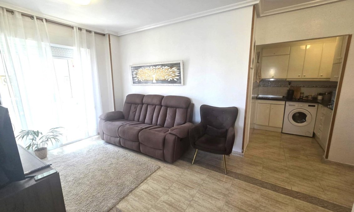 Resale - Apartment -
Torrevieja - Playa de los Locos