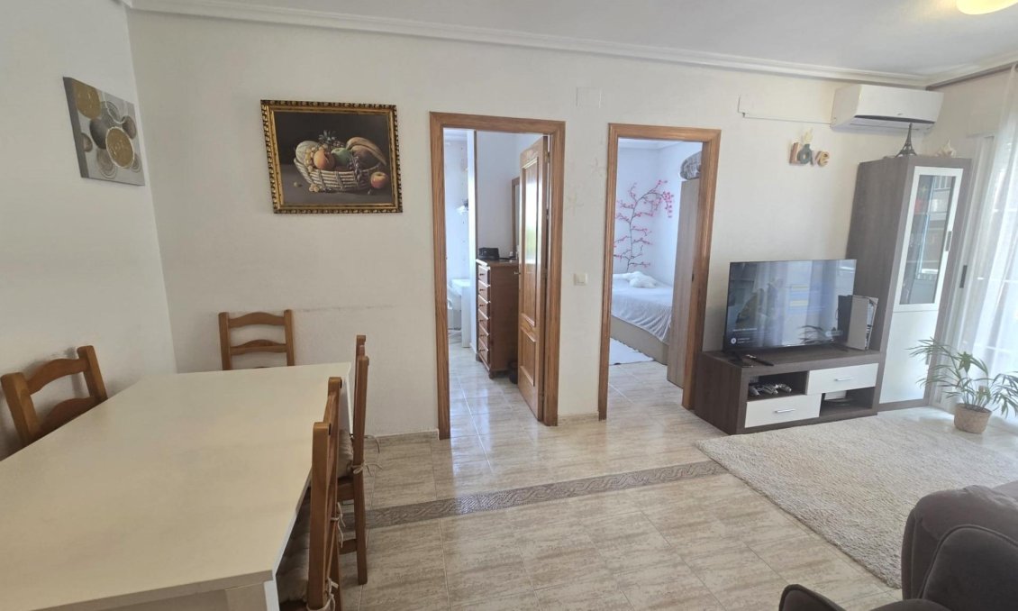 Resale - Apartment -
Torrevieja - Playa de los Locos