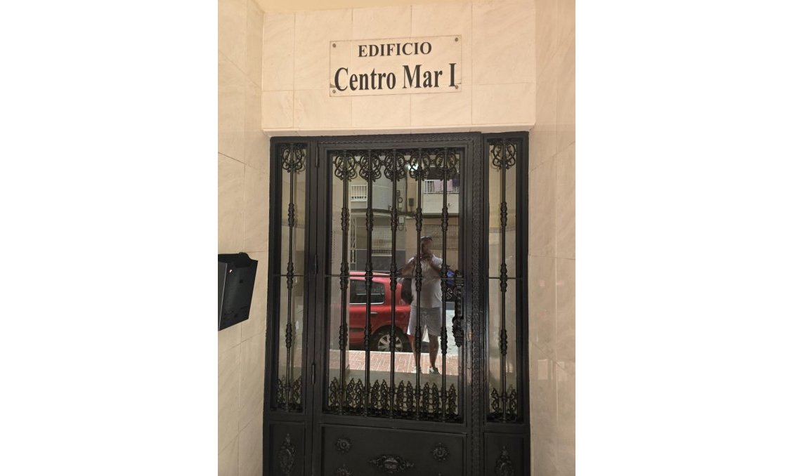 Resale - Apartment -
Torrevieja - Playa de los Locos