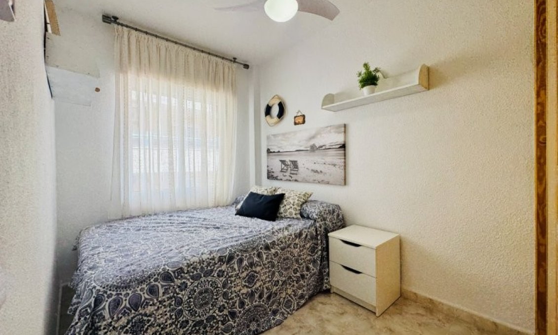 Segunda mano - Apartamento -
La Mata - Costa Blanca
