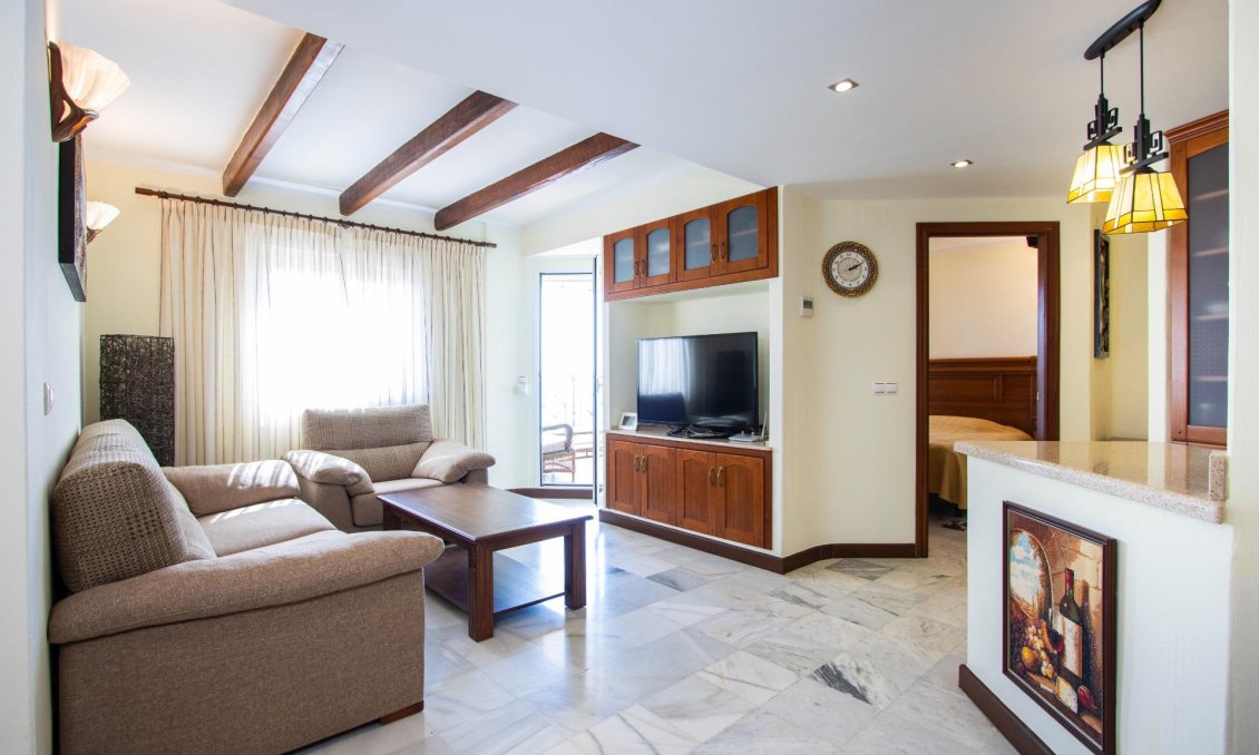 Segunda mano - Apartamento -
Torrevieja - Los Frutales
