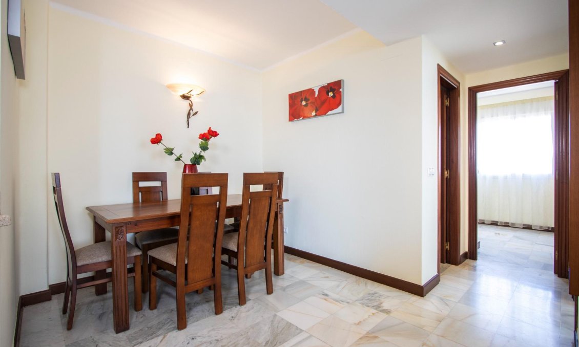 Segunda mano - Apartamento -
Torrevieja - Los Frutales