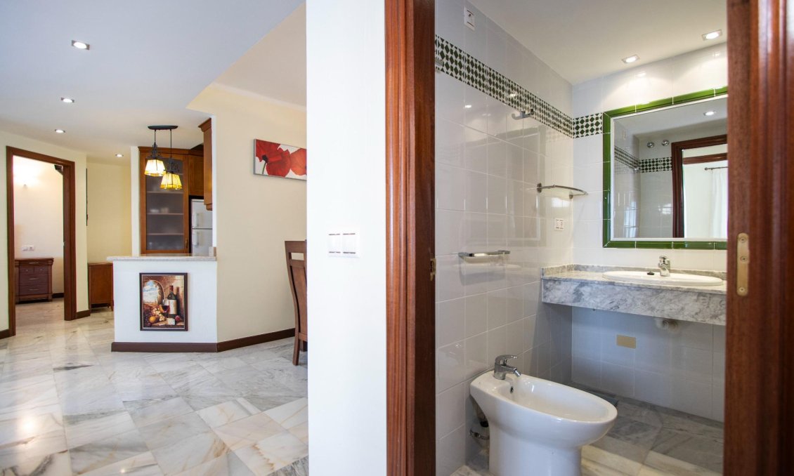 Segunda mano - Apartamento -
Torrevieja - Los Frutales