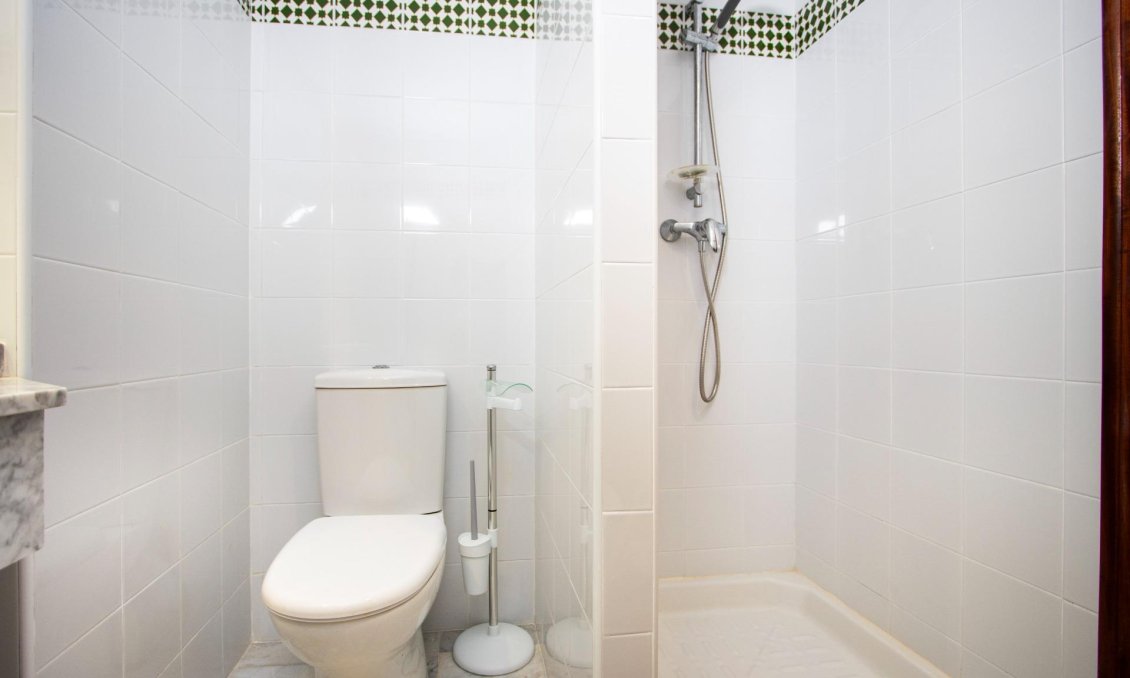 Segunda mano - Apartamento -
Torrevieja - Los Frutales