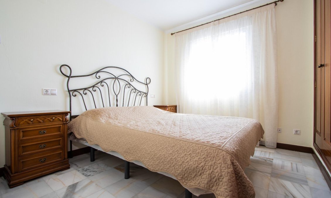 Segunda mano - Apartamento -
Torrevieja - Los Frutales
