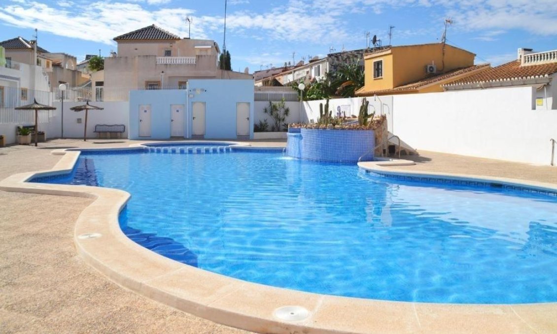 Segunda mano - Adosado -
Torrevieja - Costa Blanca