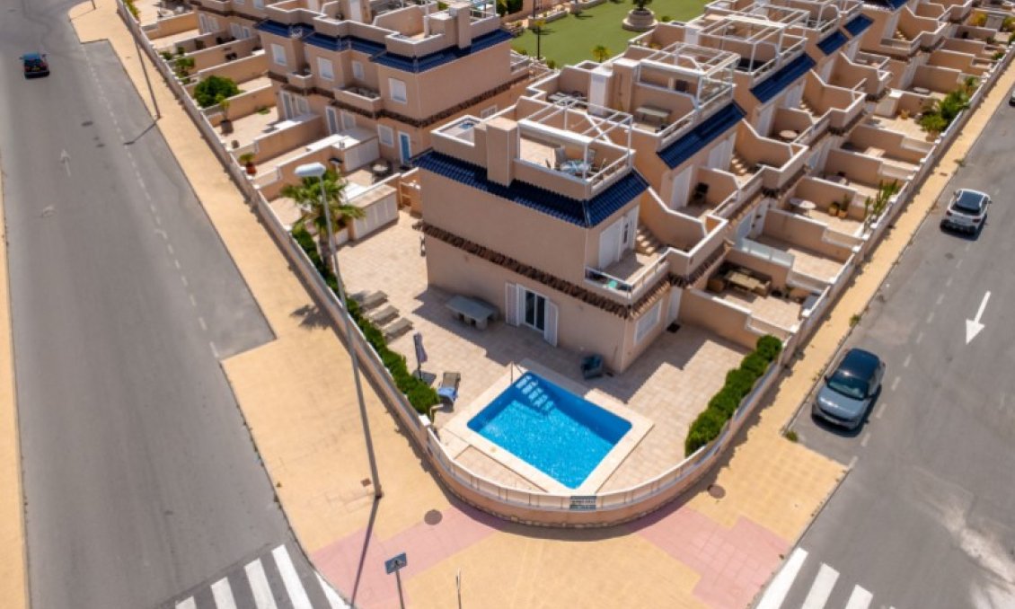 Segunda mano - Adosado -
Orihuela - Inland