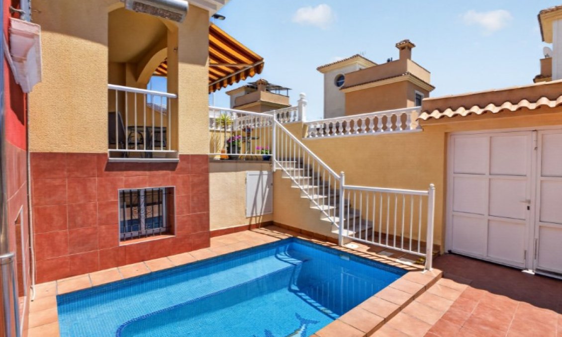 Wiederverkauf - Stadthaus -
Torrevieja - Costa Blanca