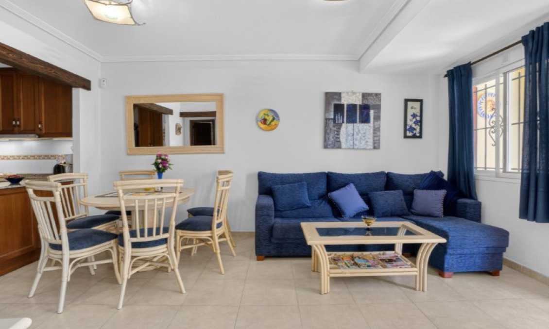 Wiederverkauf - Stadthaus -
Torrevieja - Costa Blanca