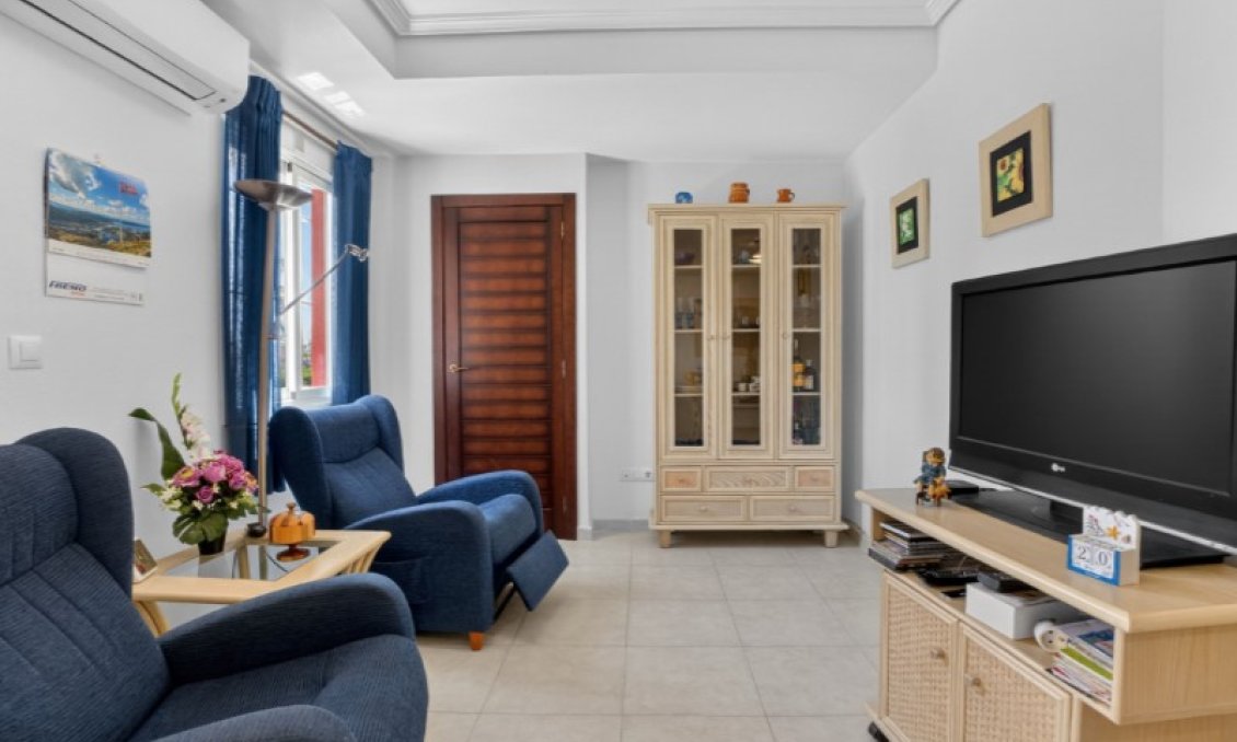 Wiederverkauf - Stadthaus -
Torrevieja - Costa Blanca