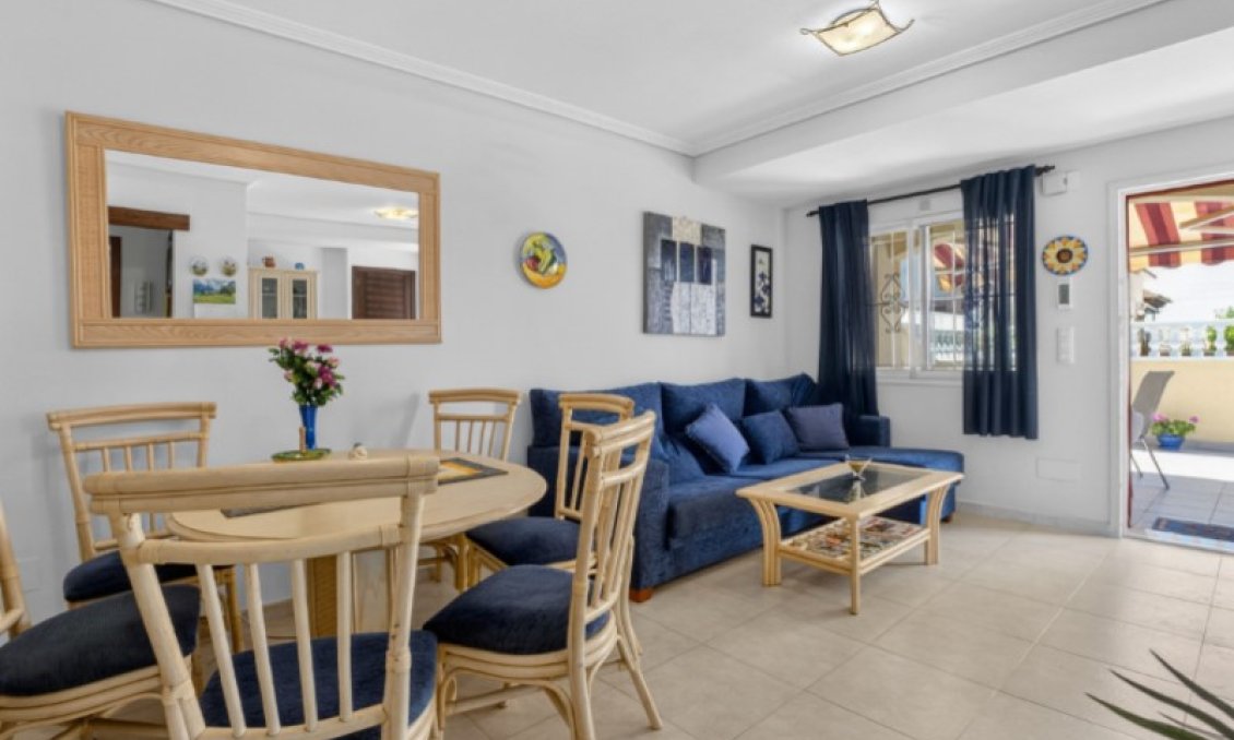 Wiederverkauf - Stadthaus -
Torrevieja - Costa Blanca