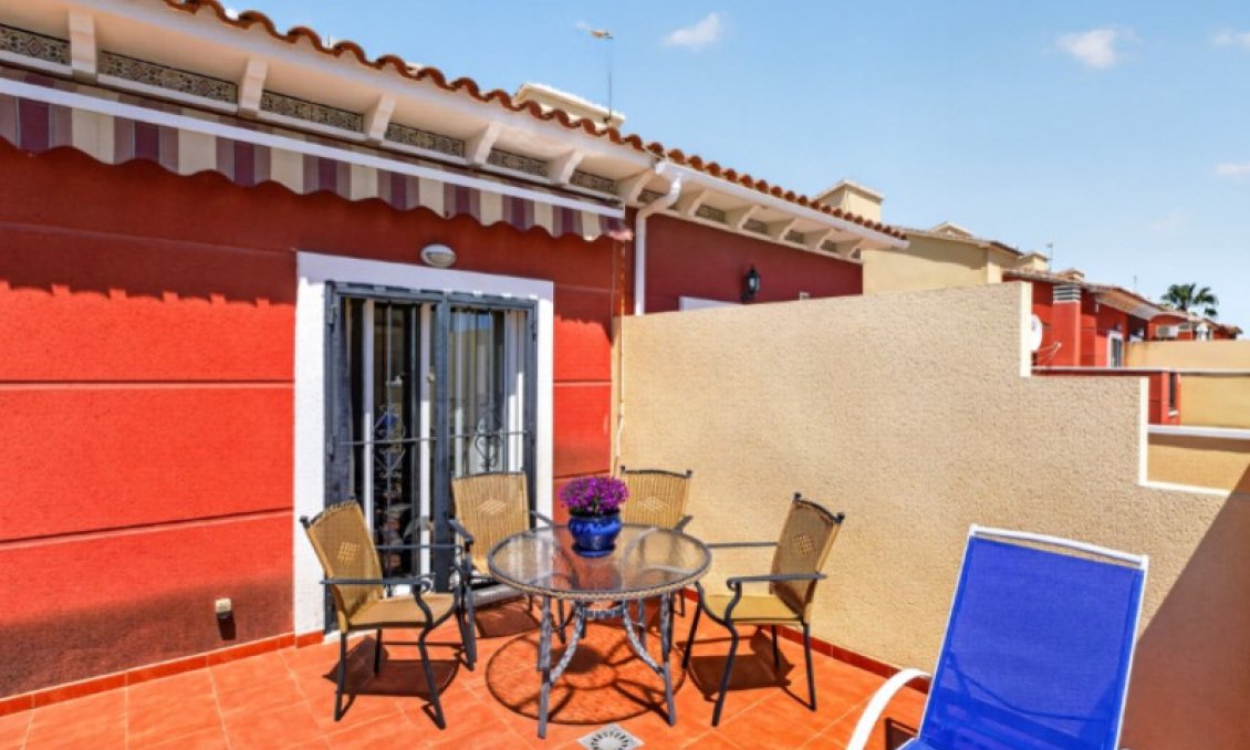 Wiederverkauf - Stadthaus -
Torrevieja - Costa Blanca