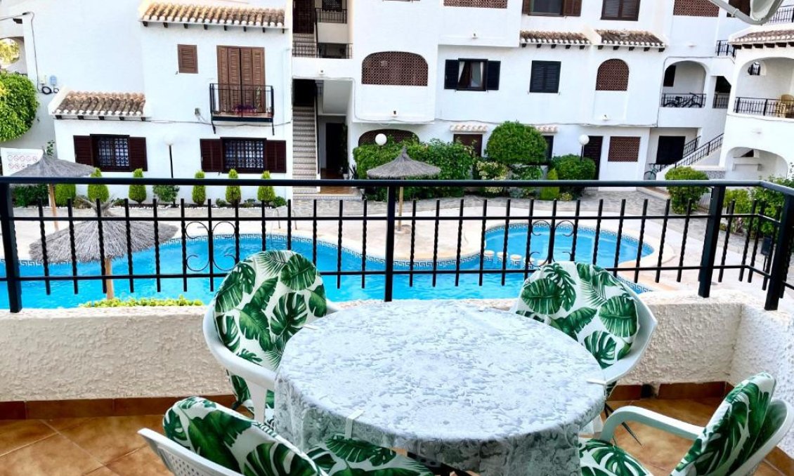 Revânzare - Apartament -
Orihuela Costa - Costa Blanca