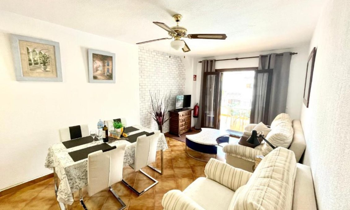 Revânzare - Apartament -
Orihuela Costa - Costa Blanca