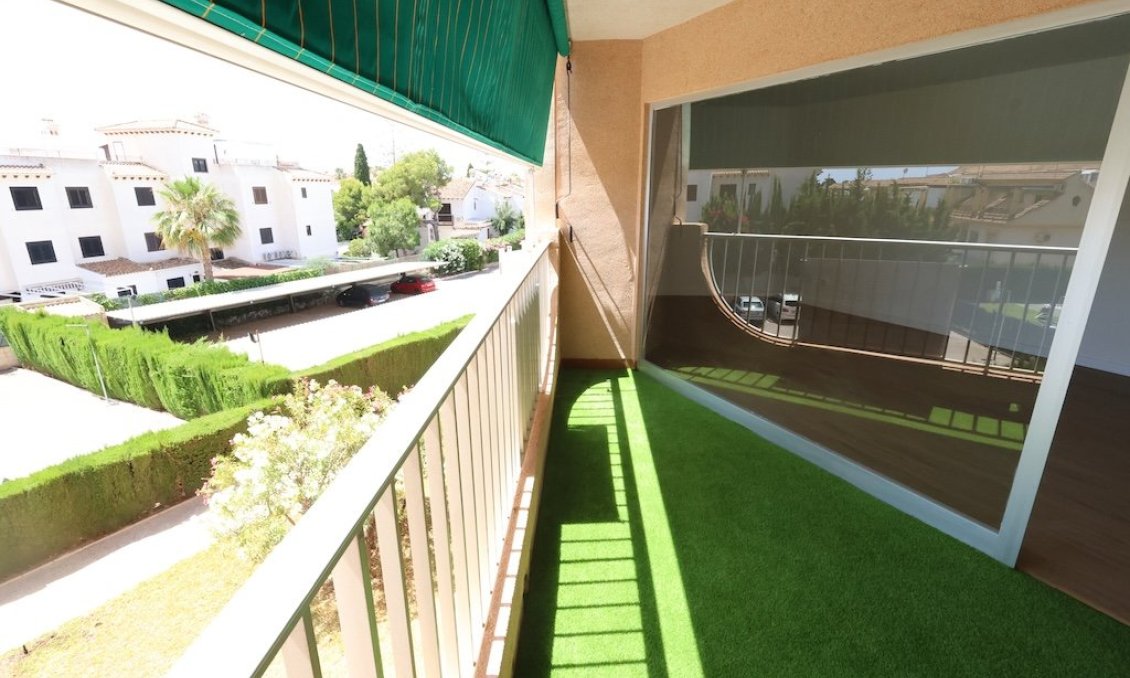 Revânzare - Apartament -
Orihuela Costa - Costa Blanca