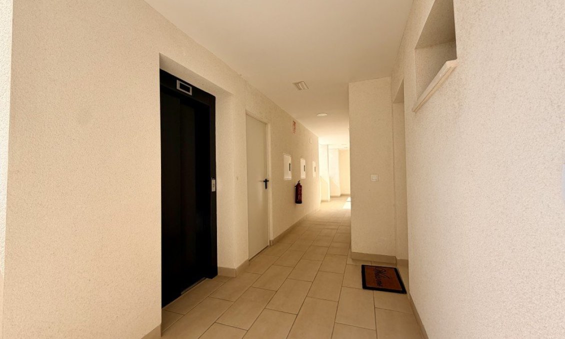 Revânzare - Apartament -
Orihuela Costa - Costa Blanca