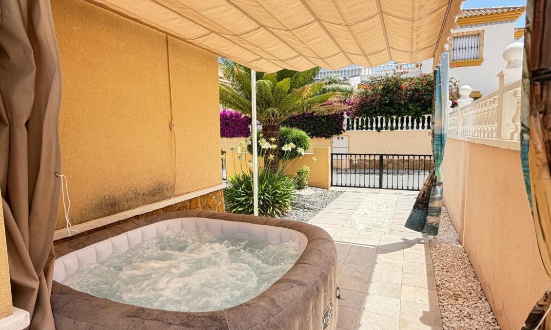 Wiederverkauf - Stadthaus -
Orihuela Costa - Los Dolses