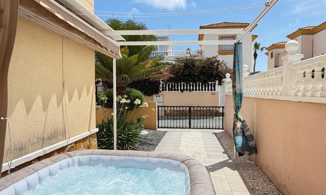 Wiederverkauf - Stadthaus -
Orihuela Costa - Los Dolses