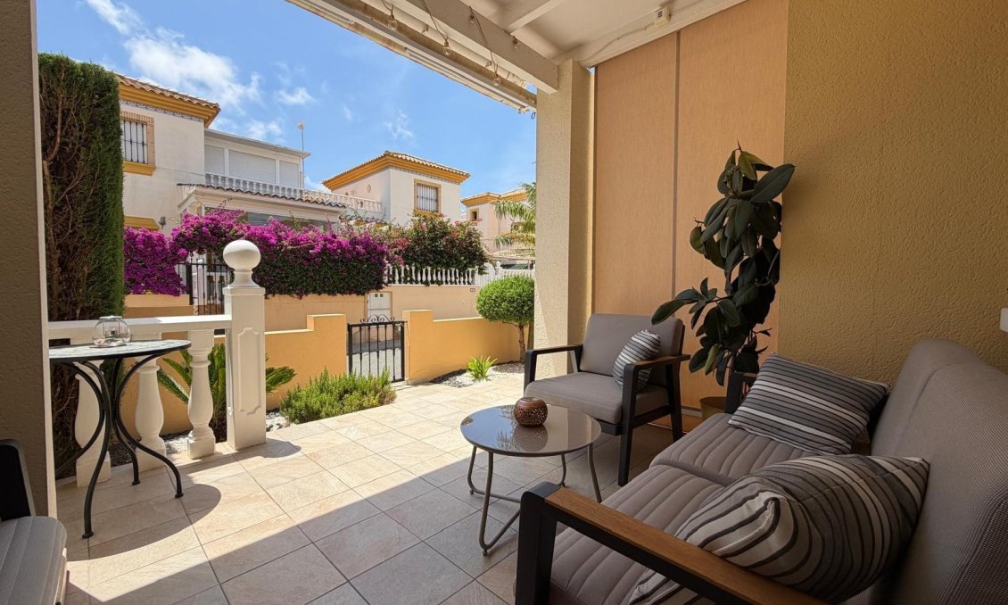 Wiederverkauf - Stadthaus -
Orihuela Costa - Los Dolses