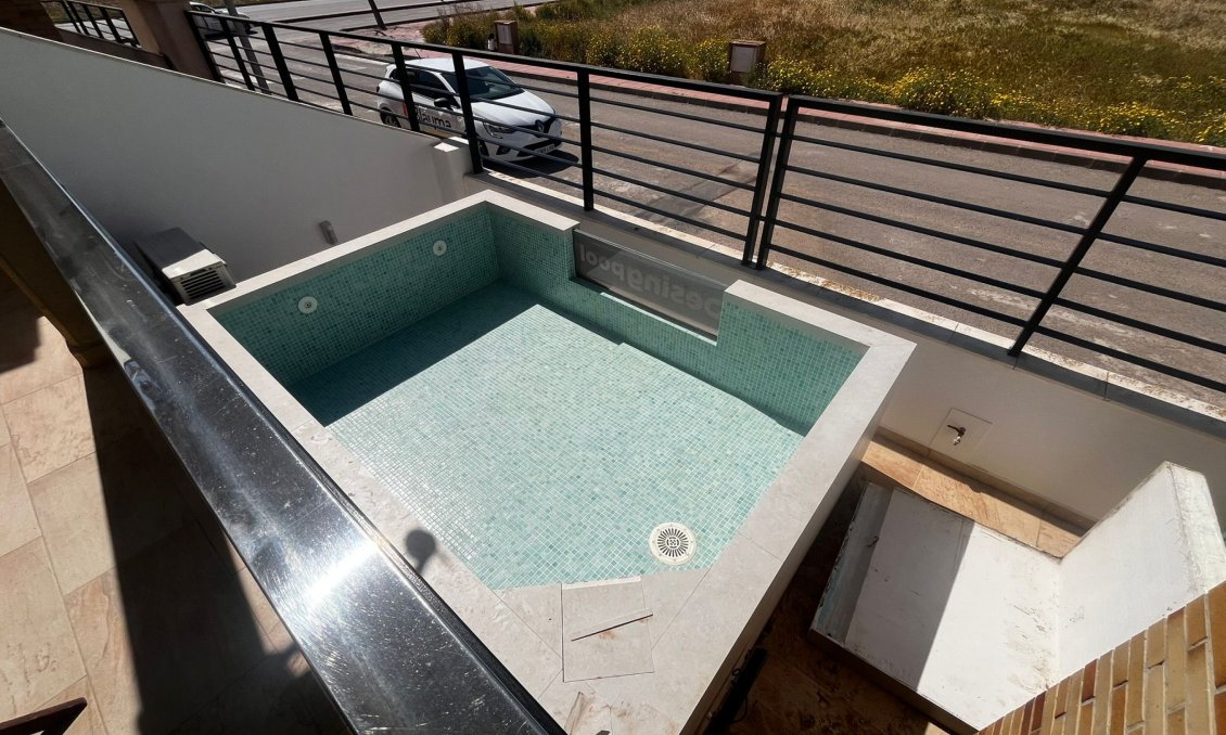 Resale - Villa -
Roldan - Inland