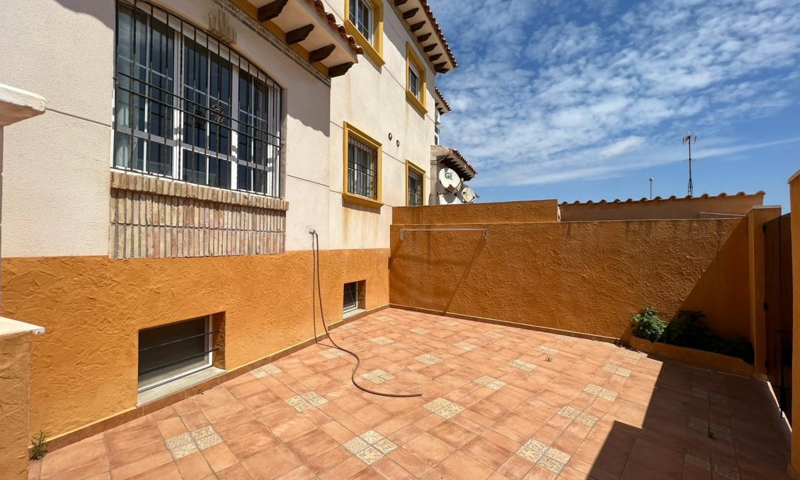 Segunda mano - Adosado -
Orihuela Costa - Montezenia