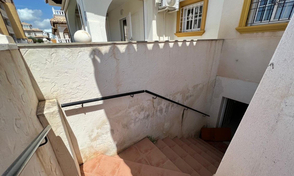 Segunda mano - Adosado -
Orihuela Costa - Montezenia