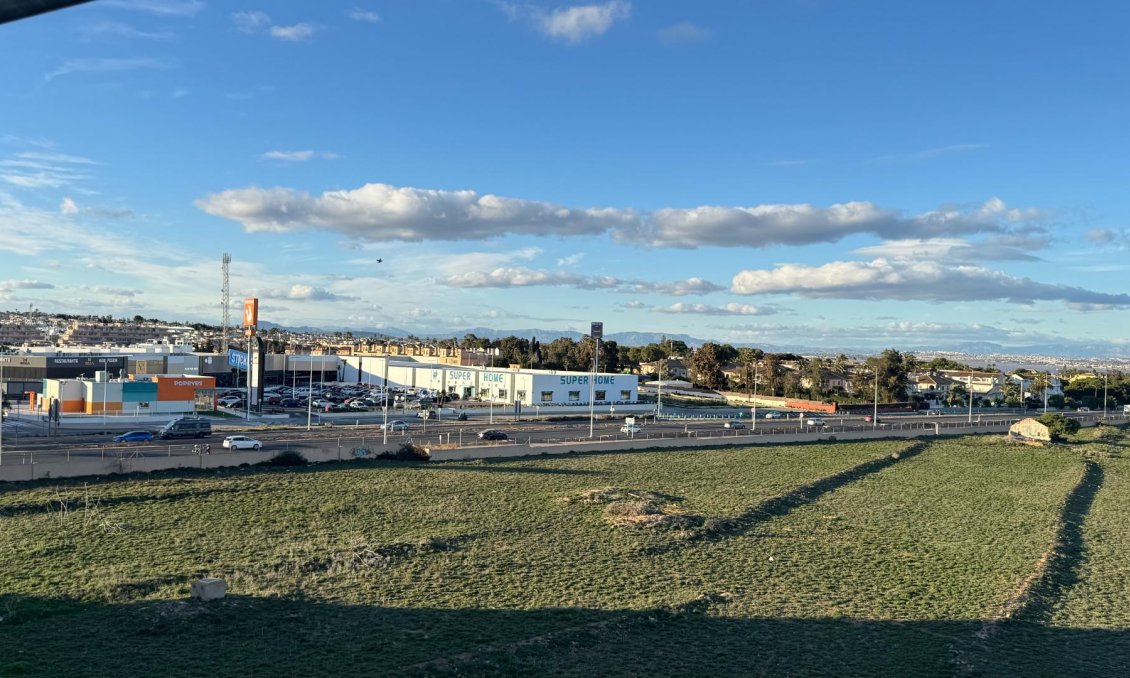 Resale - Penthouse -
Torrevieja - Punta Prima
