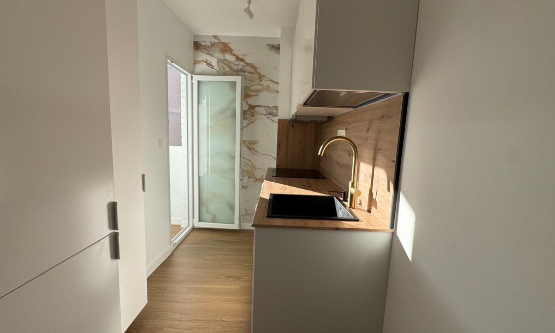 Resale - Penthouse -
Torrevieja - Punta Prima