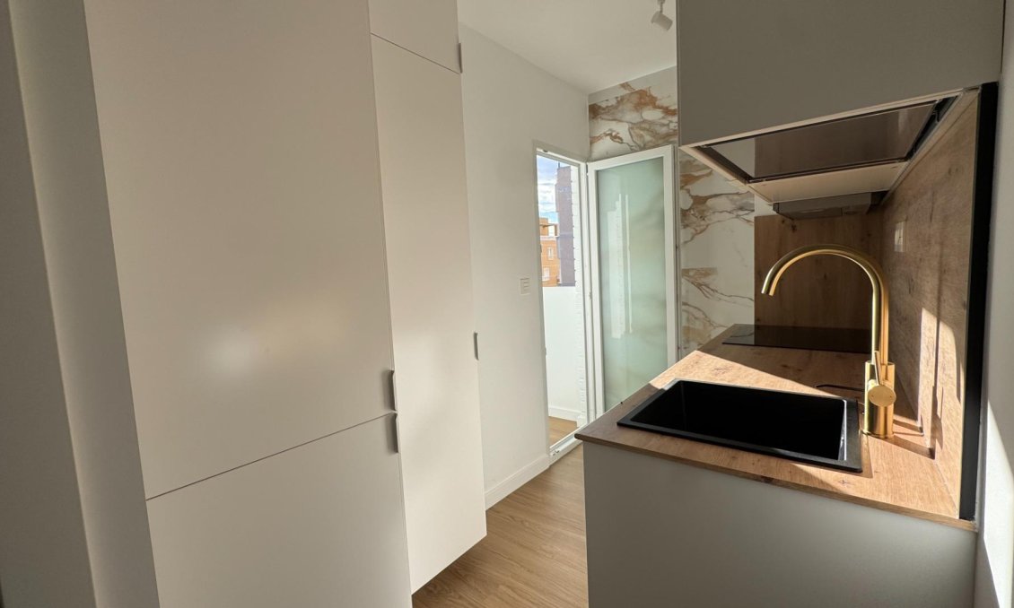 Resale - Penthouse -
Torrevieja - Punta Prima